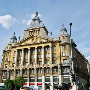 creative-apartment-anker-central.inbudapesthotels.com/
